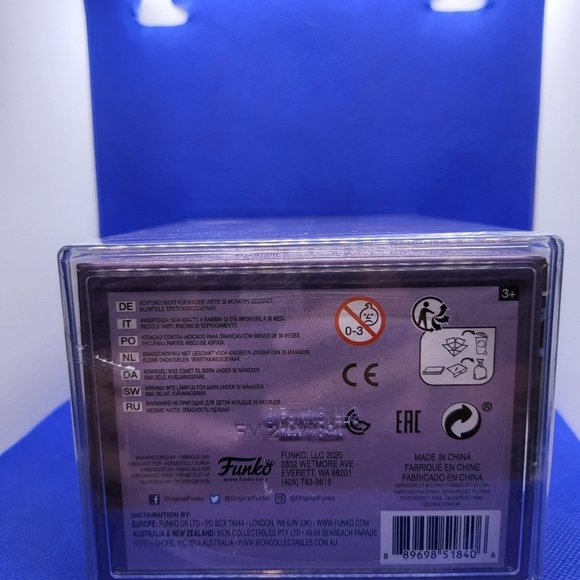 DC Batman (Black & Navy) Art Series Target Exclusive Funko Pop - Picture 6 of 7